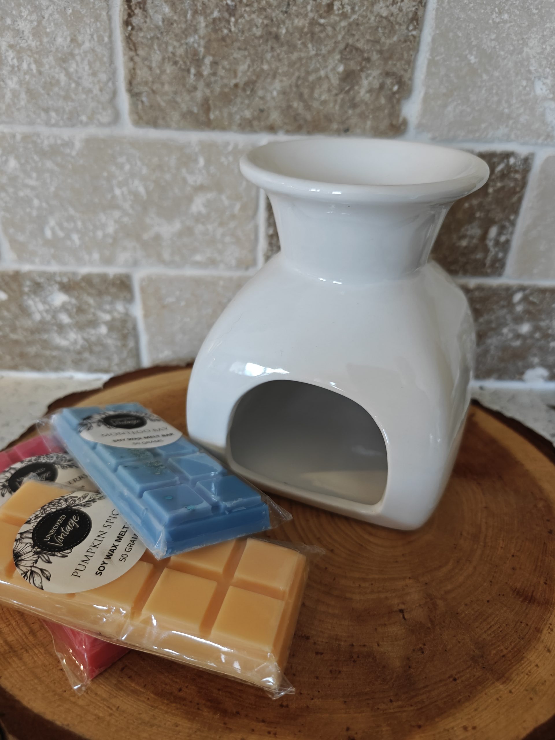 White Oven-Dome Wax Melt Burner & Add your own 3 Wax Melt Bars