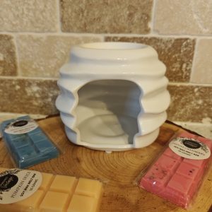 White Bee-hive Wax Melt Burner & Add your own 3 Wax Melt Bars